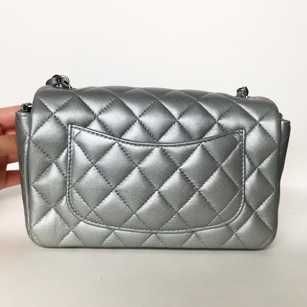❌SOLD❌ Chanel Mini Rectangular Flap Bag - Picture 3 of 8
